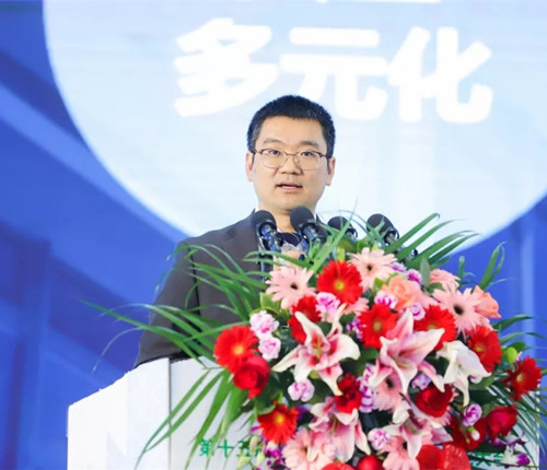 陈栋梁.webp.jpg