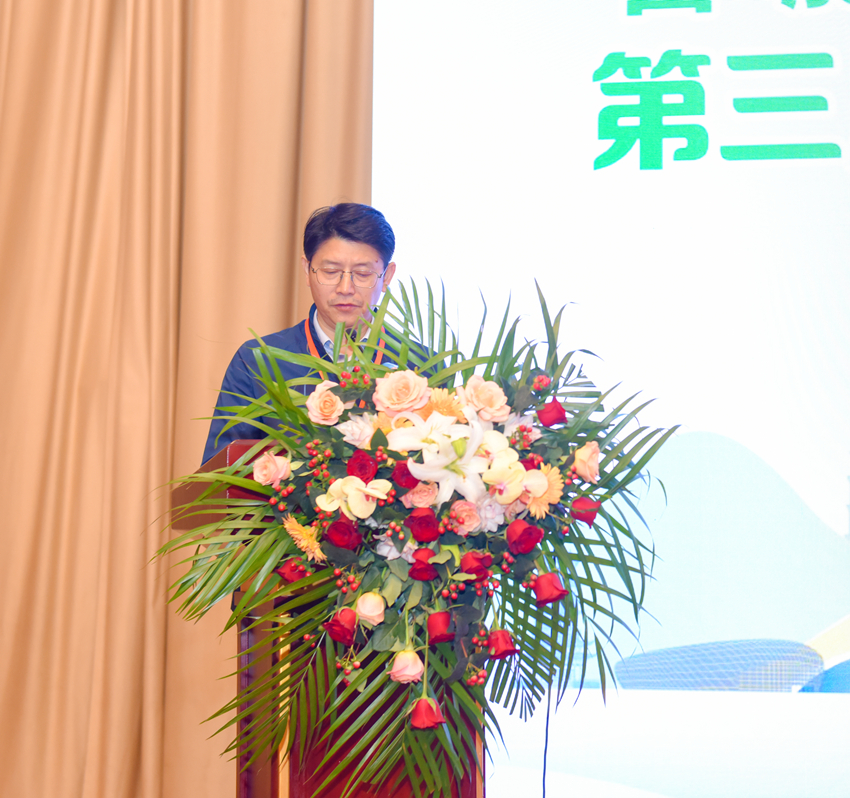 陈刚_副本.jpg